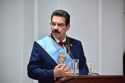 Manfred Reyes Villa asume su segundo mandato como alcalde de Cochabamba