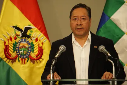 A un mes de las elecciones, Luis Arce anuncia un nuevo intento para unificar a la izquierda