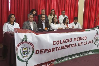 Colegio Médico de La Paz anuncia querella contra promotores de bloqueos por la escasez de alimentos y oxígeno