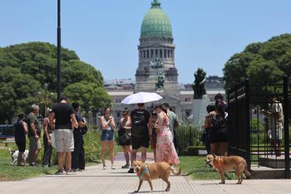 Argentina despide 2025 con calor extremo en gran parte del país y apagón en la capital