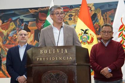 “Hemos iniciado el proceso de estabilización de la economía de manera exitosa”, afirma ministro Espinoza