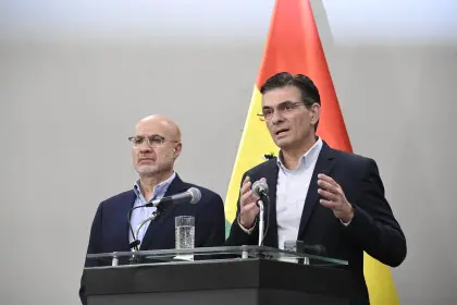 Paz a Lupo: “Hoy usted tiene nuevo destino con la patria y el Gobierno en la OEA”