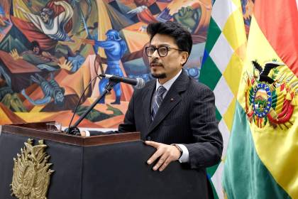 Ministro Aramayo: “El Estado debe concentrar sus esfuerzos en responder con eficiencia a las necesidades de la población”