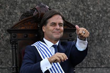 Fiscalía uruguaya citará a expresidente Lacalle Pou por el pasaporte de Marset 