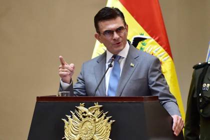 El canciller de Bolivia dice que el presidente Paz quiere asistir a la posesión de Kast, en Chile