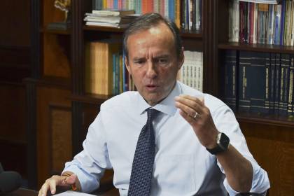 Lista de acusados por EEUU: Tuto dice que credibilidad de la Fiscalía “está erosionada” y plantea una comisión legislativa