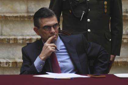El presidente Paz anuncia que “reorganizará” el gabinete de ministros
