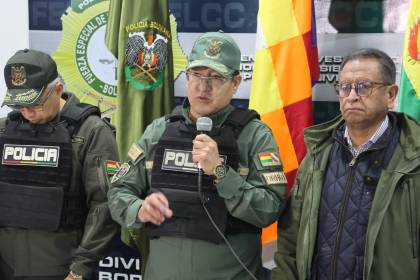 Identificación biométrica permitió dar con banda que atracó joyería en Santa Cruz, informa la Policía