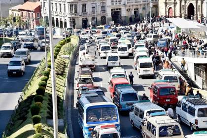 La Paz: Transporte Libre evaluará en un ampliado si se suma al paro de choferes contra el fin de la subvención al diésel