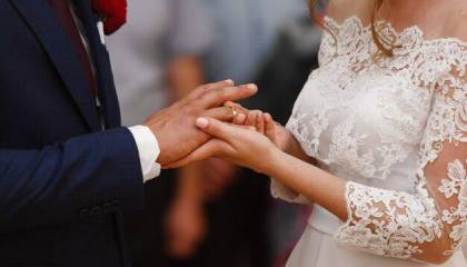 El “error imperdonable” de una mujer en la boda de su hijo se viraliza en redes sociales