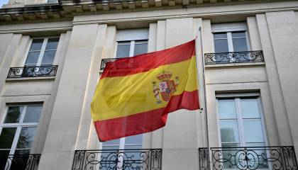 España anuncia que retira “definitivamente” a su embajadora en Argentina tras impasse con Milei