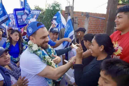 “Está muy cerca la victoria”, dice Del Castillo, que cerrará campaña en La Paz con la promesa de “nuevas ideas”