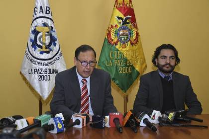 Bloqueos: Industria farmacéutica reporta un déficit del 30% de insumos para fabricar medicamentos