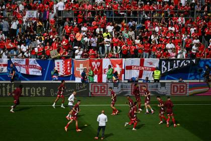 Minuto a minuto: Inglaterra y Suiza van por un lugar en semifinales (0-0)