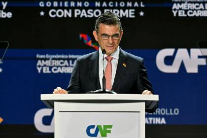 Foro en Panamá: Paz destaca la importancia de la cooperación regional y la búsqueda de beneficios mutuos