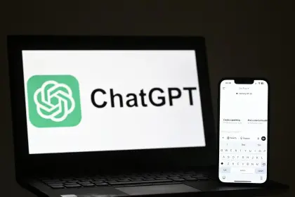 ChatGPT-5 ya está disponible; es más inteligente, más rápido y tiene acceso gratuito 