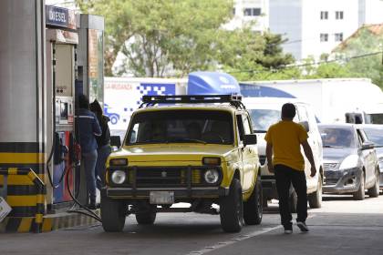 Ley corta: Precio del combustible importado no tendrá subvención y se venderá en el precio real, señala Asosur