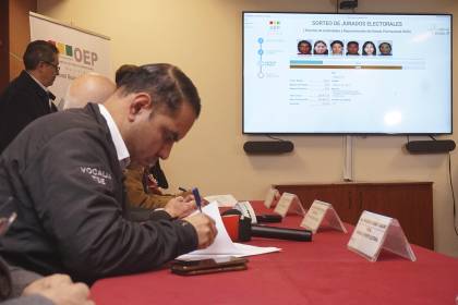Segunda vuelta: TSE alista sorteo de 213.000 jurados electorales para este viernes