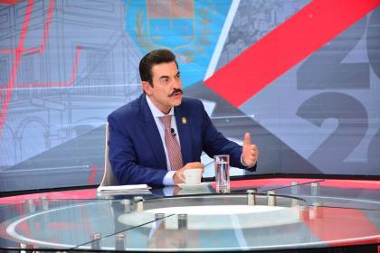 En vivo: Entrevista al candidato a alcalde de Cochabamba, Manfred Reyes Villa