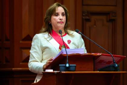 El Congreso de Perú destituye a la presidenta Dina Boluarte