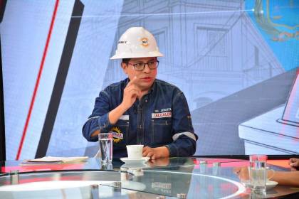 Zavaleta propone un estudio técnico y mejorar los caminos para el sector transporte en Cochabamba 