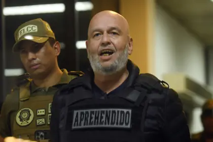 “Estoy feliz de estar en Bolivia para ver el entierro del MAS”, dice Arturo Murillo