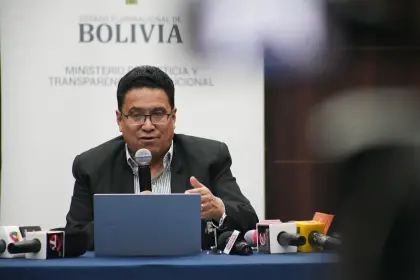 César Siles dice que audio fue manipulado y que se obtuvo sin su consentimiento