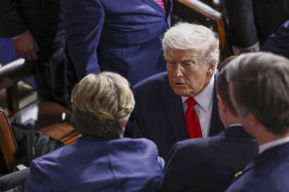 En su discurso ante el Congreso, Trump siembra aún más incertidumbre sobre sus aranceles