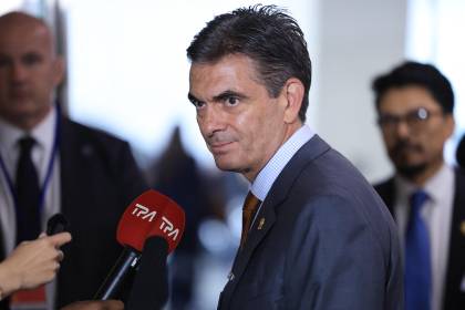 Paz anuncia que el Gabinete aprobará este jueves “entre dos o tres decretos” para el transporte 
