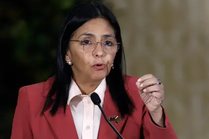 “No estamos subordinados ni sometidos”, dice presidenta de Venezuela