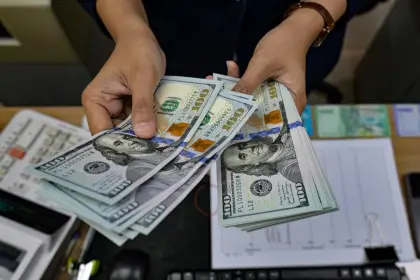 Cotización oficial del dólar persiste con tendencia a la baja: ¿Cuál es el precio para este martes? 