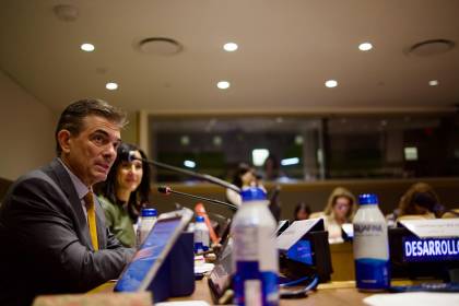 Paz anuncia un paquete de financiamiento externo de hasta $us 10.000 millones de cuatro organismos
