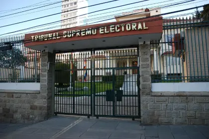 Tras recibir 10 denuncias contra organizaciones políticas, vocal dice que el TSE está bajo “acoso judicial”