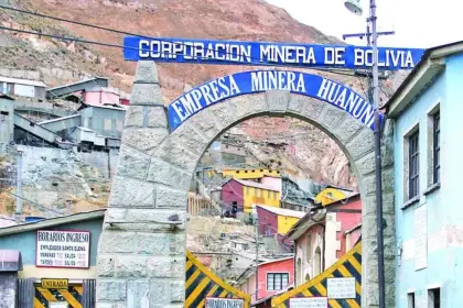“No me dejes morir”, el dramático momento del rescate de afectados en la tragedia en Oruro