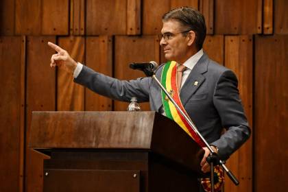 Gesta libertaria: Rodrigo Paz apunta a desarrollar “obras y gas para La Paz”