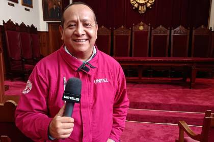 Senado rinde homenaje póstumo al periodista Yerko Guevara
