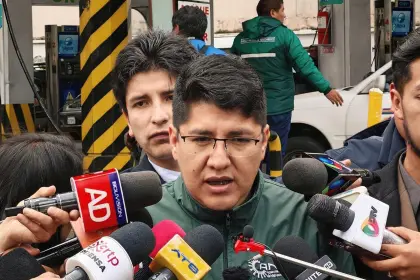 ANH no pone fecha límite a las filas por carburantes y dice que cuatro empresas gestionan importación directa