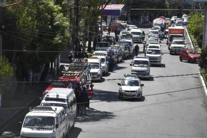 ANH asegura que normalización de la distribución de combustible depende de que las cisternas pasen los bloqueos