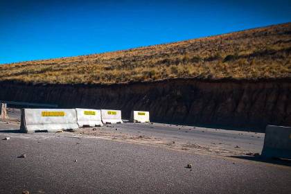 Gobierno: Daños a carreteras durante los bloqueos en Bolivia ascienden a Bs 150 millones