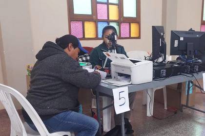Llegó el último día del empadronamiento; los centros atienden hasta el último de la fila, pero no hay ampliación