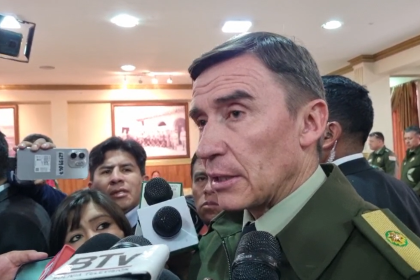 Comandante dice que la Policía se enteró del caso maletas una semana después y se perdieron “muchos elementos” 