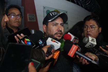 Fiscalía allana casa de cambios donde Cerimedo presuntamente recibió 400.000 dólares en transacciones