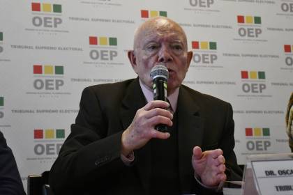 “Ha precluido el plazo para inhabilitar candidatos y no hay denuncias”, señala Hassenteufel, presidente en ejercicio del TSE