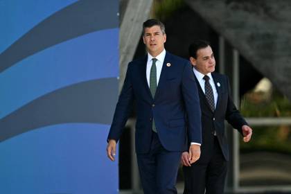 Presidente de Paraguay dice que está “bien de salud” tras ser hospitalizado durante cumbre de G20 en Río