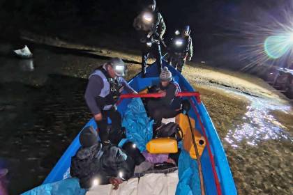 Incautan 186 paquetes de clorhidrato de cocaína que era transportado en un bote en el lago Titicaca