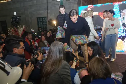 Paz dice que la Navidad le dará un mejor futuro a Bolivia y agradece créditos aprobados en la ALP 