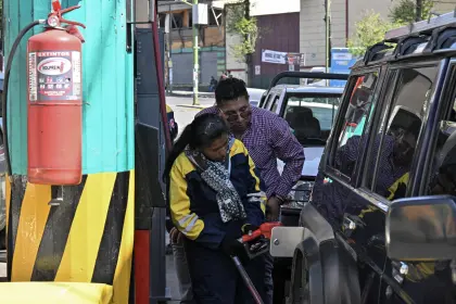 Economista Chávez: “Créditos están destinados a proyectos concretos, no son de libre disponibilidad para combustible” 