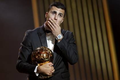 El español Rodri Hernández gana el Balón de Oro y destrona al favorito Vinicius Jr