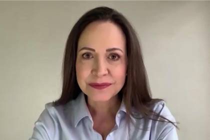 María Corina Machado pide a los bolivianos cuidar sus votos con “emoción” y “disciplina”