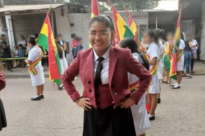 Adolescente que salió rumbo a su colegio está desaparecida y sus redes sociales fueron eliminadas, señala su familia 